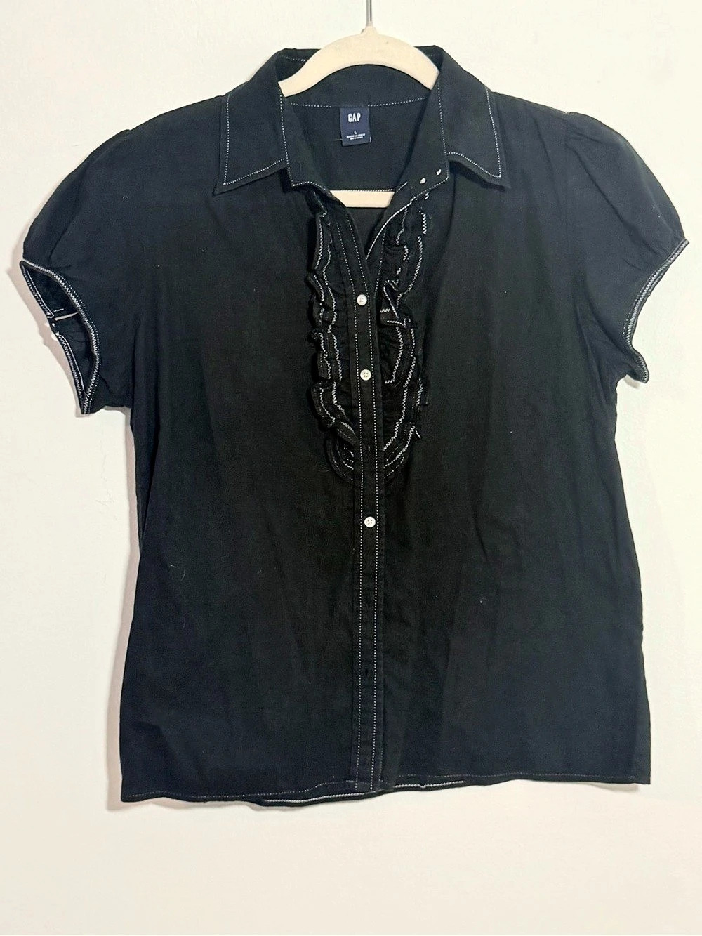 Gap Ruffle Front Black Button-Up Shirt Small
